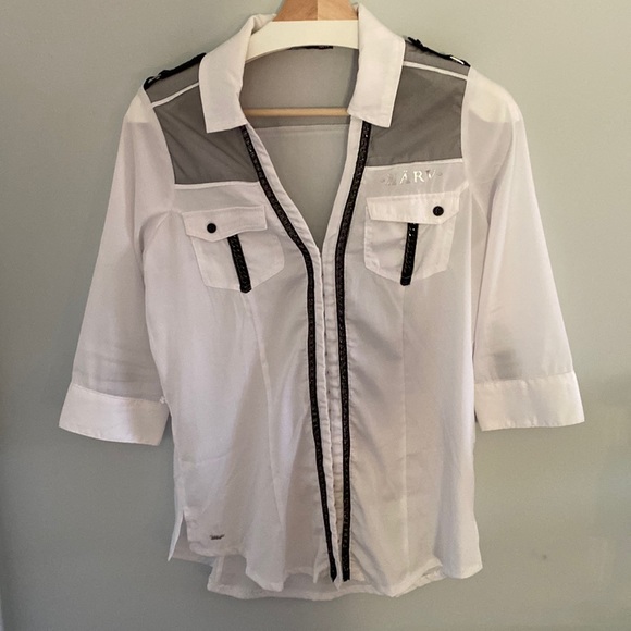 Karv Tops - White blouse with chains